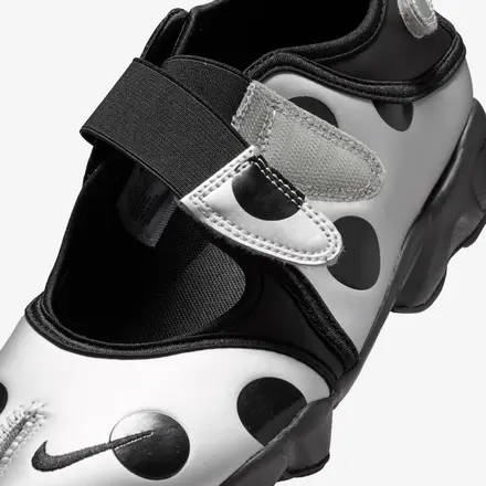 【国内4月9日発売予定】 ナイキ ウィメンズ エア リフト ブラック/ブラック/メタリック シルバー(IR1226-001)