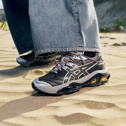 【国内4月24日発売予定】 アシックス ゲル-キネティック 2.0 クレイ グレー/ブラック(1203A678.023)