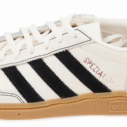 【国内先行予約/4月24日発売予定】アダム エ ロペ × アディダス オリジナルス ハンドボール スペツィアル ホワイト(GKA16100)
