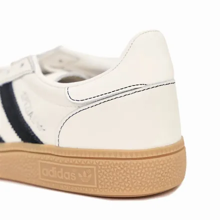 【国内先行予約/4月24日発売予定】アダム エ ロペ × アディダス オリジナルス ハンドボール スペツィアル ホワイト(GKA16100)