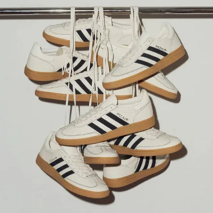 【国内先行予約/4月24日発売予定】アダム エ ロペ × アディダス オリジナルス ハンドボール スペツィアル ホワイト(GKA16100)