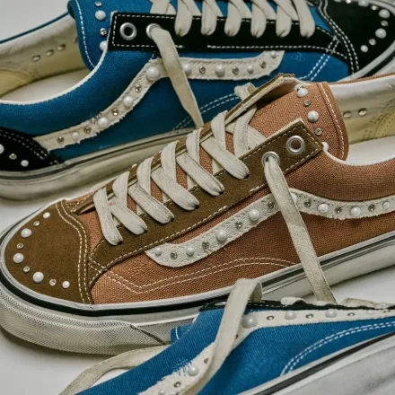 【国内4月21日発売予定】 ヴァンズ プレミアム オールドスクール 36 パール ビンテージ ココア(VN000E8VFST)