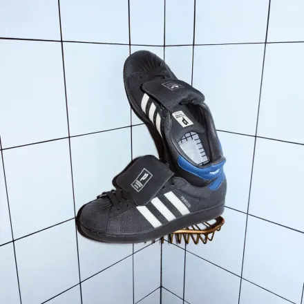 【国内4月25日発売予定】 常田大希/ポイントレス ジャーニー × アトモス × アディダス オリジナルス スーパースター II 2色