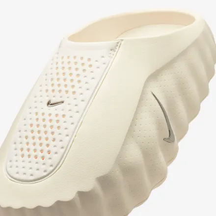 【国内4月15日発売予定】 ナイキ ウィメンズ マインド 001 セイル/ハイパークリムゾン/ブラック/クロム(HQ4309-100)