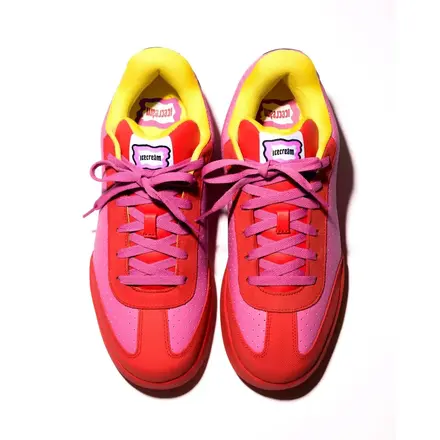 【海外5月1日/6日発売予定】 BBC アイスクリーム × リーボック ボード フリップ 2色