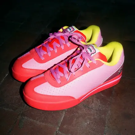 【海外5月1日/6日発売予定】 BBC アイスクリーム × リーボック ボード フリップ 2色