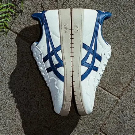  【国内4月17日発売予定】 アシックス スポーツスタイル ジャパン プロ クリーム/インディペンデンス ブルー(1201A920-101)