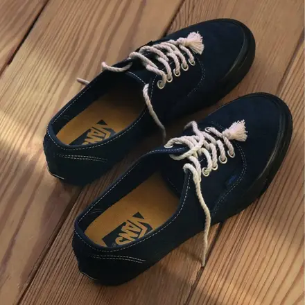 【国内先行予約/5月発売予定】 ヴァンズ プレミアム オーセンティック 44 デッキ  ネイビー/ブラック(VN000EFZNGV)