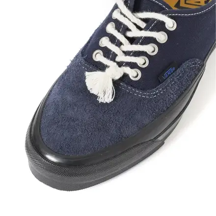 【国内先行予約/5月発売予定】 ヴァンズ プレミアム オーセンティック 44 デッキ  ネイビー/ブラック(VN000EFZNGV)