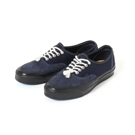 【国内先行予約/5月発売予定】 ヴァンズ プレミアム オーセンティック 44 デッキ  ネイビー/ブラック(VN000EFZNGV)