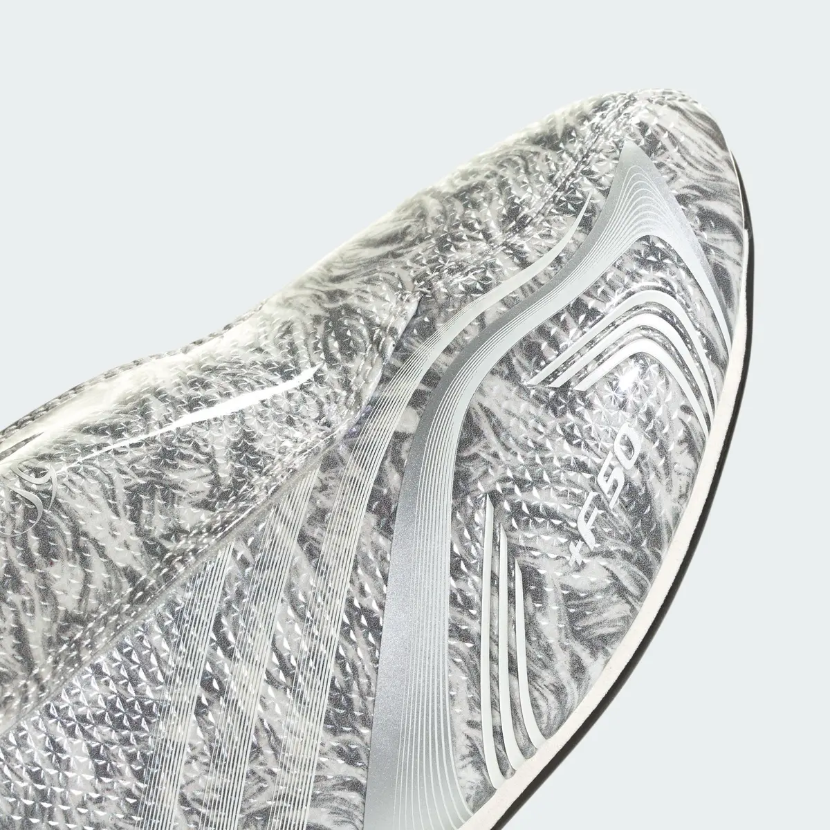 【海外4月発売予定】アディダス オリジナルス ウィメンズ テコンドー F50 シルバー メタリック/コア ブラック/シルバー メタリック(IH6861)