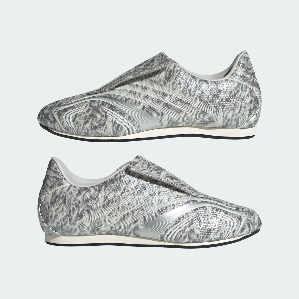 アディダス オリジナルス ウィメンズ テコンドー F50 シルバー メタリック/コア ブラック/シルバー メタリック(IH6861)