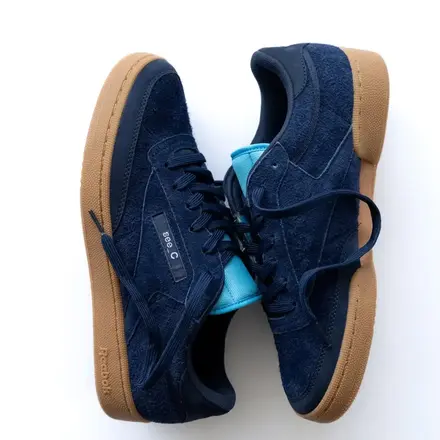 【国内4月29日先行/5月1日発売予定】 アイシー × シー シー × アーバンリサーチ × リーボック クラブ C ネイビー/ガム(SEYE-C-SEESEE-UR-CLUBC)