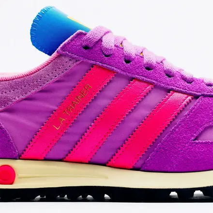 【海外4月23日/27日発売予定】スニーカー ポリティクス × アディダス オリジナルス LA トレーナー OG "フェスティバル"(KJ0450)