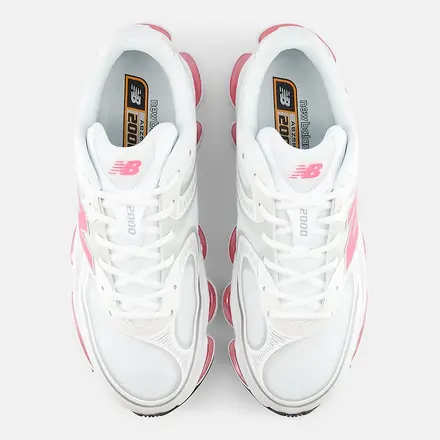 【2026年発売予定】ニューバランス 2000 ホワイト/ピンク ヒート(U20007MM)