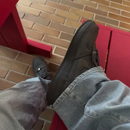 【2026年発売予定】チューン × ナイキ エアフォース 1 ロー "インサイド アウト" ダーク グレー/オリーブ