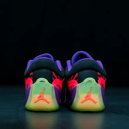 【海外4月25日発売予定】ナイキ ジョーダン エア シリーズ 2 "パオロ・バンケロ / シーラ"(II0568-600)