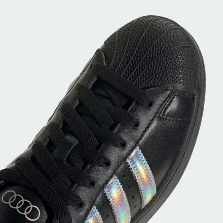 【国内4月24日発売予定】 アウディ レボリュート F1 チーム × アディダス オリジナルス スーパースター II コア ブラック(KJ1228)
