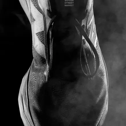 【国内4月23日発売予定】 ドーバー ストリート マーケット × ニューバランス フューエルセル SC エリート V5 ブラック/プラム(MRCEL4E8)