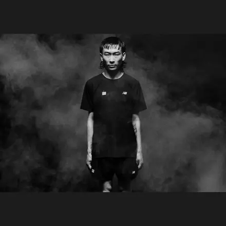 【国内4月23日発売予定】 ドーバー ストリート マーケット × ニューバランス フューエルセル SC エリート V5 ブラック/プラム(MRCEL4E8)