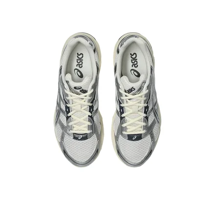 【国内4月30日発売予定】 アシックス スポーツスタイル ゲル 1130 クリーム/キャリア グレー(1203A899-101)