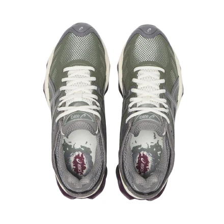 【国内5月8日発売予定】 アシックス スポーツスタイル  ゲル-キネティック 2.0 ライケン グリーン/ベニイモ パープル(1203A678.300)