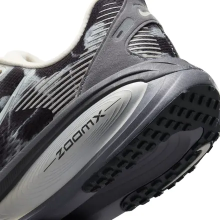 【海外4月23日発売開始】 ナイキ ウィメンズ ボメロ 18 SE ファントム/ペンシル ポイント/アンスラサイト/セイル(IF4463-002)