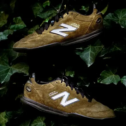 【国内4月24日発売開始】ラック オブ ガイダンス × ニューバランス 442 エリート TF V3 アボカド/ブラック/クール グレー(U41T7UT)