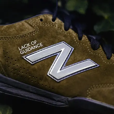 ラック オブ ガイダンス × ニューバランス 442 エリート TF V3 アボカド/ブラック/クール グレー(U41T7UT)