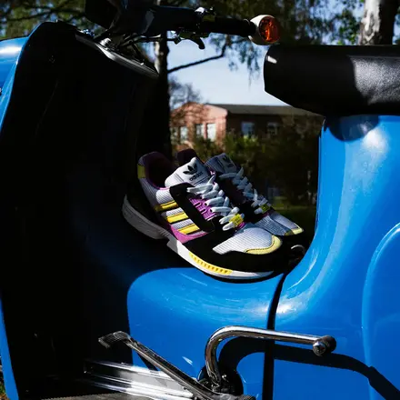 【海外5月4日発売予定】 アディダス オリジナルス ZX 8000 "メイド イン ジャーマニー" ピュア ブラック(IH4113)