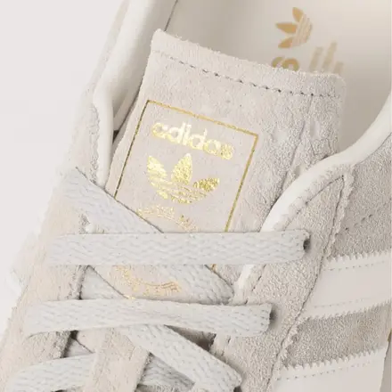 【国内先行予約/5月2日発売予定】スピックアンドスパン × アディダス オリジナルス ガゼル ロー プロ ワンダーベージュ/コアホワイト/ガム(KI0017)