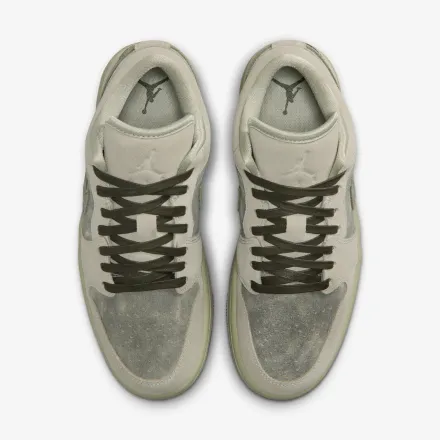 【国内4月27日発売開始】ナイキ ウィメンズ エアジョーダン 1 ロー SE スプルースフォグ/ジェイドストーン/カーゴカーキ(IR7327-304)