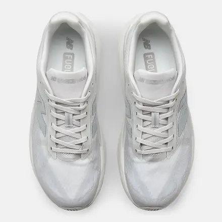 【国内5月1日発売予定】ニューバランス フューエルセル レベル V5 グレーマター/シルバーメタリック(MFCX3NO)