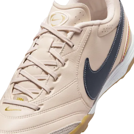  ナイキ ティエンポ リゲラ プロ ヘリテージ パール ホワイト/ディープ オブシディアン(IR2226-240)