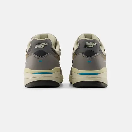 【海外5月29日発売予定】 ニューバランス ヌメリック 933 アンドリュー・レイノルズ "グレーデイズ"(UN933GRY)