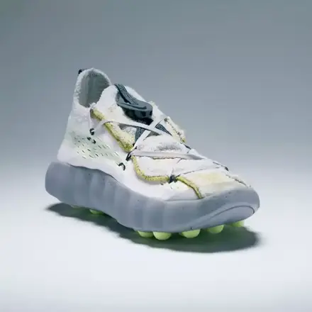 【2026年発売予定】ナイキ マインド 002 フライニット “ピュア プラチナム/ベアリー ボルト” ホワイト/ピュア プラチナム/ウルフ グレー/ダーク グレー(IR2176-100)