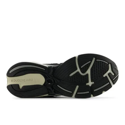 【国内先行予約/5月13日発売予定】ニューバランス 2010 ブラック/シャドウ グレー(U2010892)