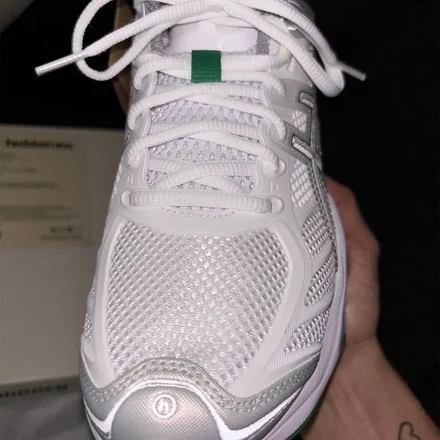 【発売未定】 ヒドゥン NY × アシックス スポーツスタイル ゲル キネティック 2.0 ホワイト/シルバー/グリーン