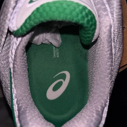 【発売未定】 ヒドゥン NY × アシックス スポーツスタイル ゲル キネティック 2.0 ホワイト/シルバー/グリーン