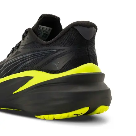 【国内4月発売開始】アストン マーティン アラムコ F1 チーム × プーマ ファスト-R ニトロ エリート 3 & マグマックス 2 ブラック/グリーン