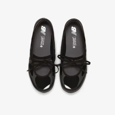 【海外4月28日発売開始】 ニューバランス ウィメンズ フラット ブリーズ 2色