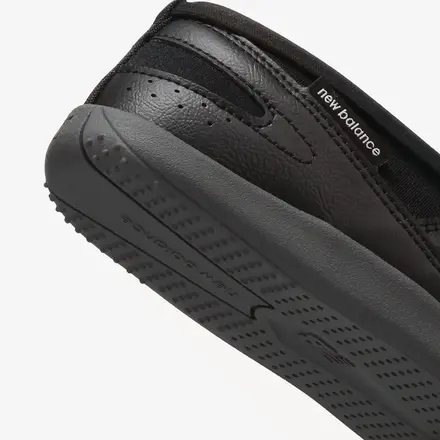 【海外4月28日発売開始】 ニューバランス ウィメンズ フラット ブリーズ 2色