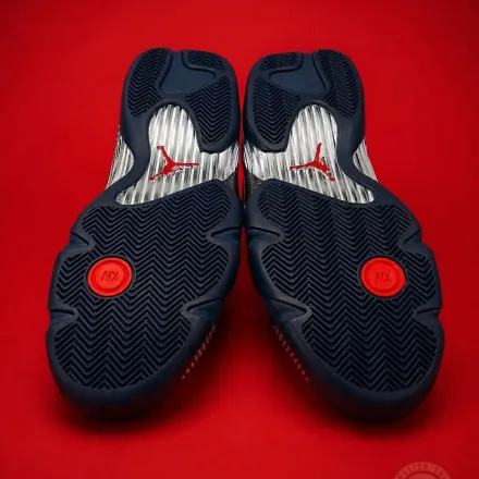 【非売品】 ナイキ エアジョーダン 14 PE "ハワード バイソン"