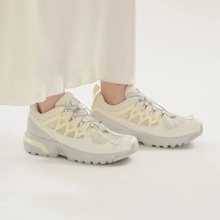 【国内5月14日発売予定】 エミ × サロモン ACS+ アイボリー(L45446200)