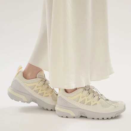 【国内5月14日発売予定】 エミ × サロモン ACS+ アイボリー(L45446200)