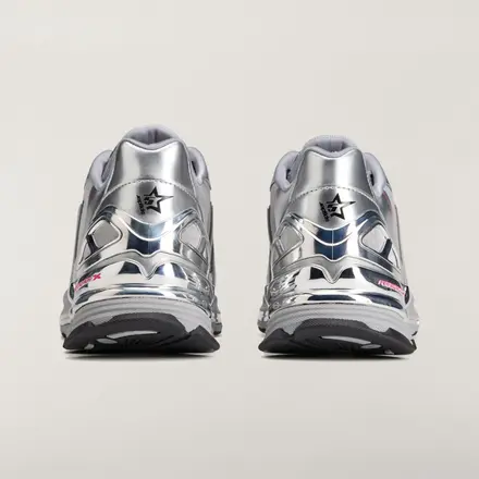 【国内7月1日発売予定】 スパイダー × アディダス アディゼロ F50 フォーモーション シルバー(KZ6575)