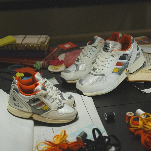 【海外5月30日発売予定】 オーバーキル × アディダス オリジナルス ZX 8000/ZX 9000 "アウェイ フロム ホーム"