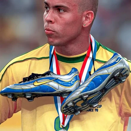 【2026年発売予定】ナイキ クライオショット マーキュリアル ヴェイパー R9 OG バーシティロイヤル/メタリックシルバー/ブラック/バーシティメイズ(IQ8160-400)