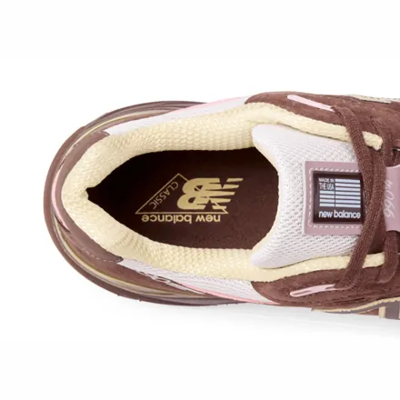 【2026年発売予定】ニューバランス 990V4 メイド イン USA "パンパーニッケル" ピンクチョーク/アラバスター(U990IC4)