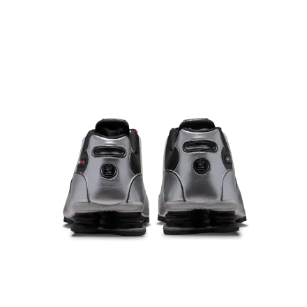 【海外7月1日発売予定】ナイキ ショックス NZ ブラック/メタリックシルバー/ユニバーシティレッド/ブラック(IU7506-001)